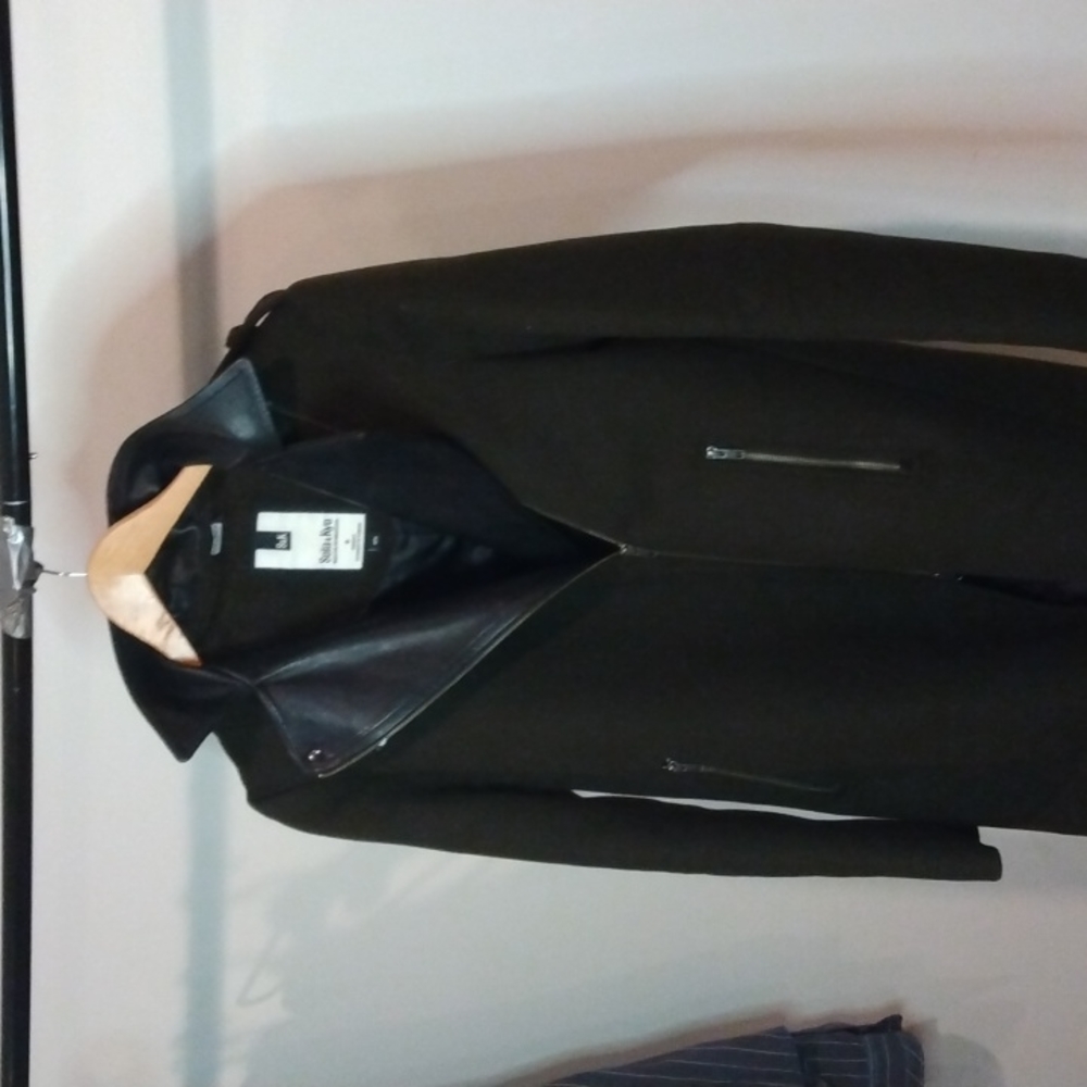 Soia and Kyo coat
